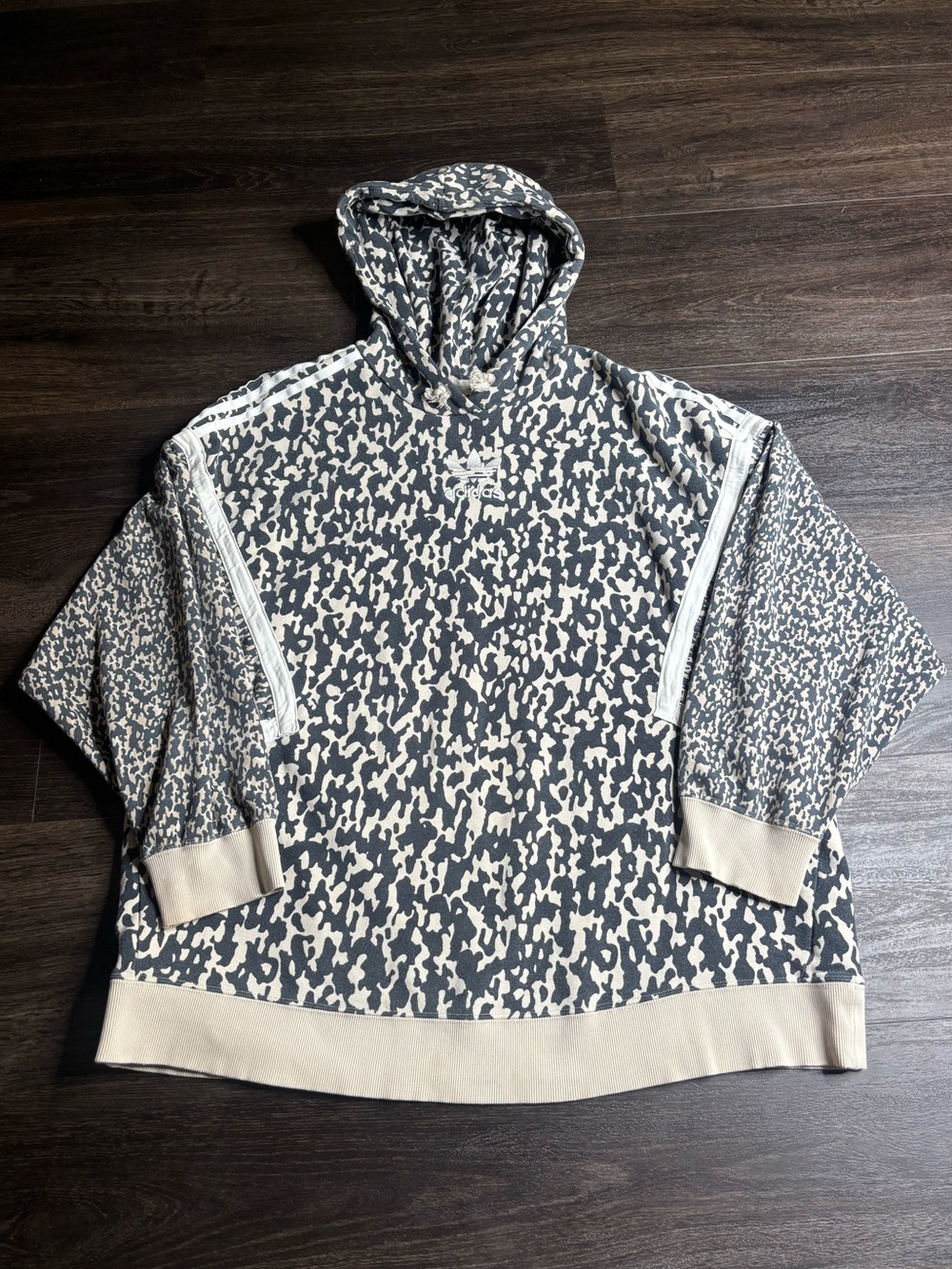 Adidas Oversize Leopard Print Hoodie Size L